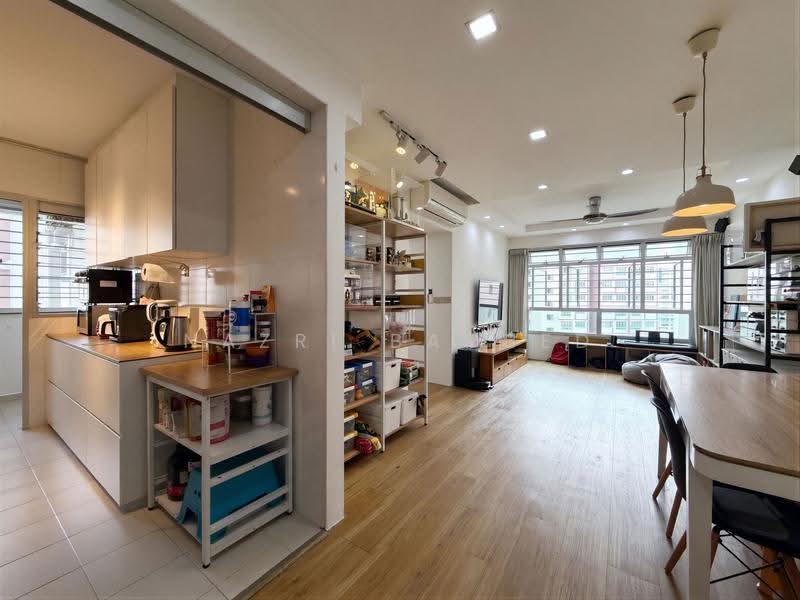 526C Costa Ris, 526C Pasir Ris Street 51, Pasir Ris / Tampines, 3 Bedrooms, 1,001 sqft, HDB Flat For Sale, by Nazri Baobed, 500270844 - Kitchen - PropertyGuru.com.sg