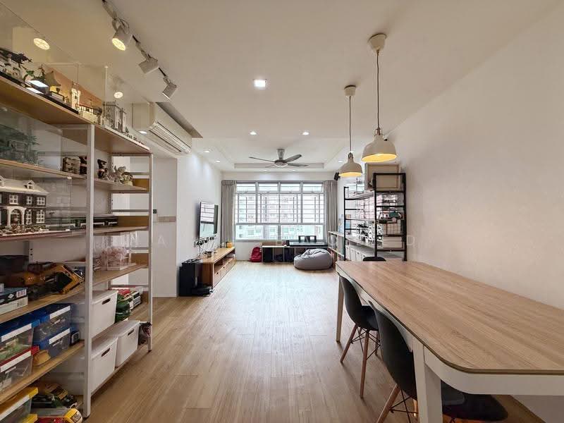 526C Costa Ris, 526C Pasir Ris Street 51, Pasir Ris / Tampines, 3 Bedrooms, 1,001 sqft, HDB Flat For Sale, by Nazri Baobed, 500270844 - Living Room - PropertyGuru.com.sg