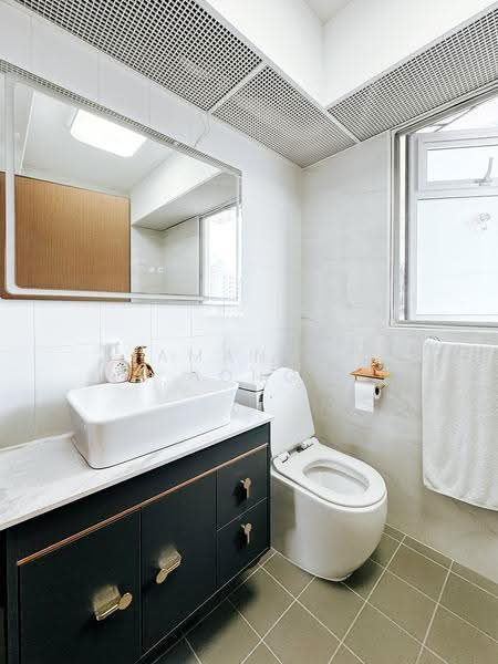 323B Sumang Walk, 323B Sumang Walk, Hougang / Punggol / Sengkang, 3 Bedrooms, 1,216 sqft, HDB Flat For Rent, by Amanda Hong, 500270863 - Bathroom - PropertyGuru.com.sg