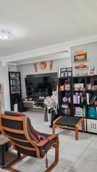 661 Choa Chu Kang Crescent, 661 Choa Chu Kang Crescent, Dairy Farm / Bukit Panjang / Choa Chu Kang, 3 Bedrooms, 1,313 sqft, HDB Flat For Sale, by Laurent Soh, 500270874 - Living Room - PropertyGuru.com.sg