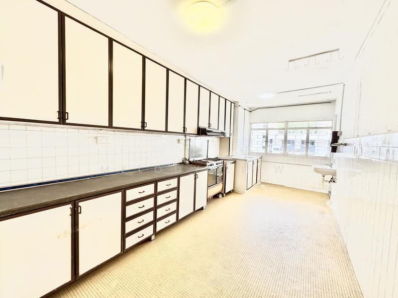 214 Bedok North Street 1, 214 Bedok North Street 1, Bedok / Upper East Coast, 2 Bedrooms, 732 sqft, HDB Flat For Sale, by Melody Liew, 500270884 - Kitchen - PropertyGuru.com.sg