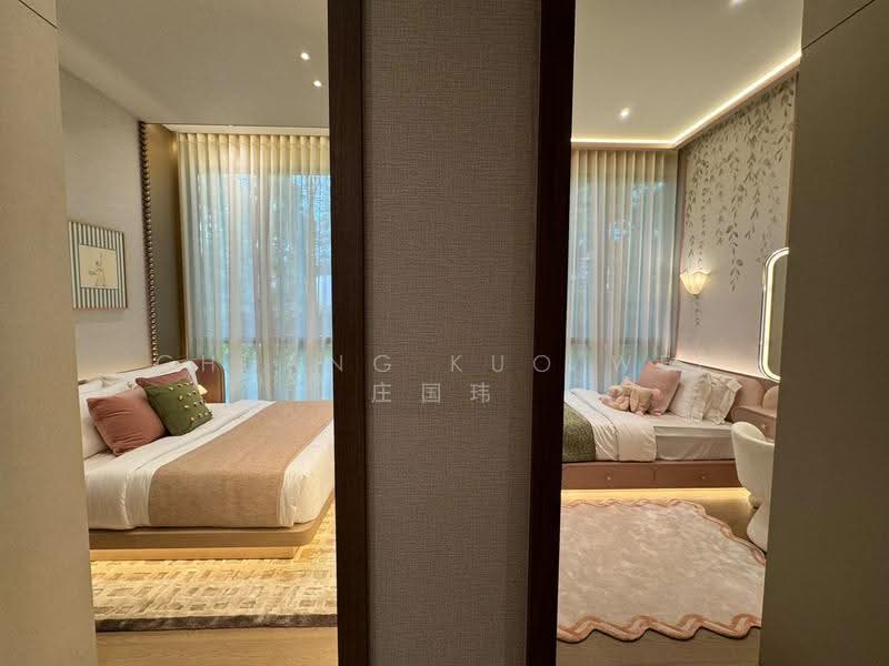 1km to MGS. Near to MRT. Brand new, Tanglin / Holland / Bukit Timah, 5 Bedrooms, 1,572 sqft, Condominium For Sale, by Chuang Kuo Wei 庄国玮, 500270891 - Bedroom - PropertyGuru.com.sg