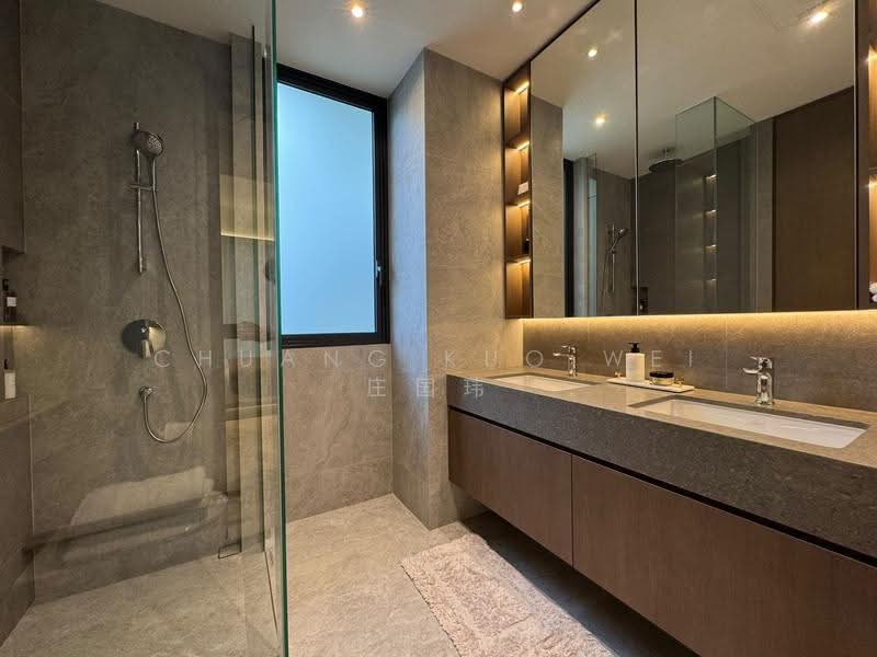 1km to MGS. Near to MRT. Brand new, Tanglin / Holland / Bukit Timah, 5 Bedrooms, 1,572 sqft, Condominium For Sale, by Chuang Kuo Wei 庄国玮, 500270891 - Bathroom - PropertyGuru.com.sg