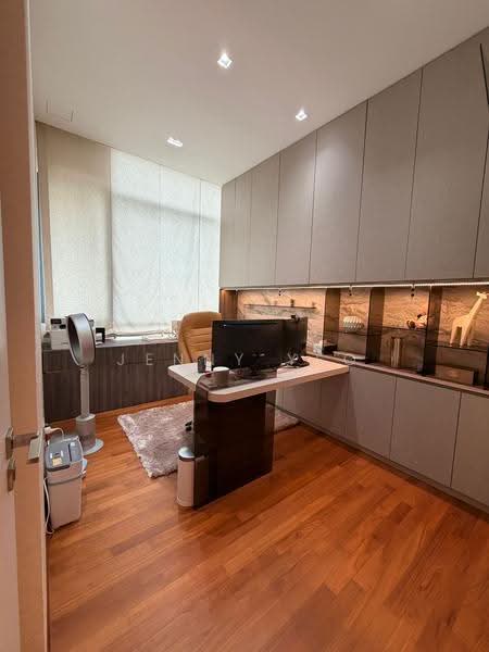 The Trizon, 6 Ridgewood Close, Tanglin / Holland / Bukit Timah, 3 Bedrooms, 2,110 sqft, Condominium For Sale, by Jenny YEO, 500270892 - PropertyGuru.com.sg