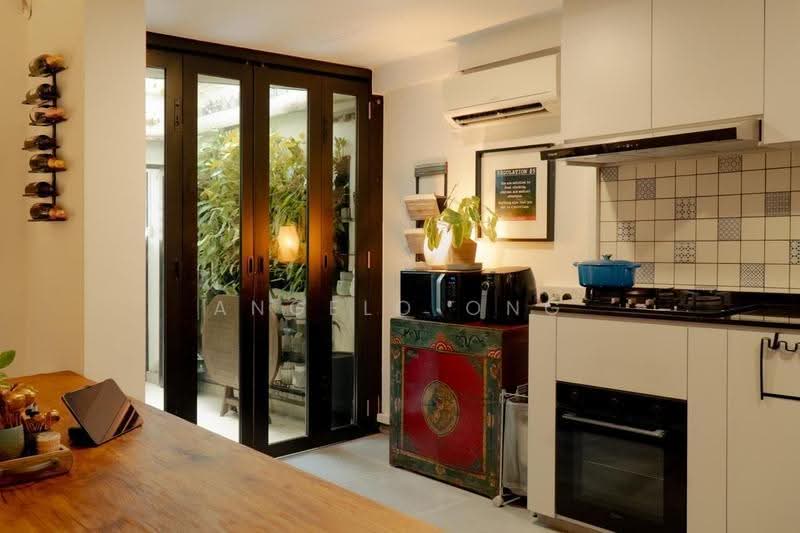 78 Moh Guan Terrace, 78 Moh Guan Terrace, Alexandra / Commonwealth, 2 Bedrooms, 1,055 sqft, Apartment For Sale, by Angelo Ong, 500270900 - Kitchen - PropertyGuru.com.sg