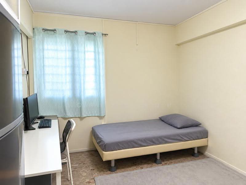 301 Clementi Avenue 4, 301 Clementi Avenue 4, Buona Vista / West Coast / Clementi New Town, 3 Bedrooms, 990 sqft, HDB Flat For Sale, by Joseph Goh, 500270903 - Bedroom - PropertyGuru.com.sg