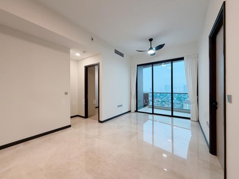 Perfect Ten, 323 Bukit Timah Road, Tanglin / Holland / Bukit Timah, 2 Bedrooms, 753 sqft, Condominium For Sale, by Alexis Quek, 500270907 - Living Room - PropertyGuru.com.sg