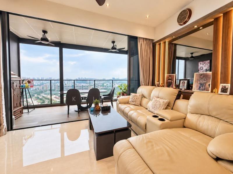 Whistler Grand, 107 West Coast Vale, Buona Vista / West Coast / Clementi New Town, 5 Bedrooms, 1,442 sqft, Condominium For Sale, by Kelly Lin, 500270911 - Living Room - PropertyGuru.com.sg