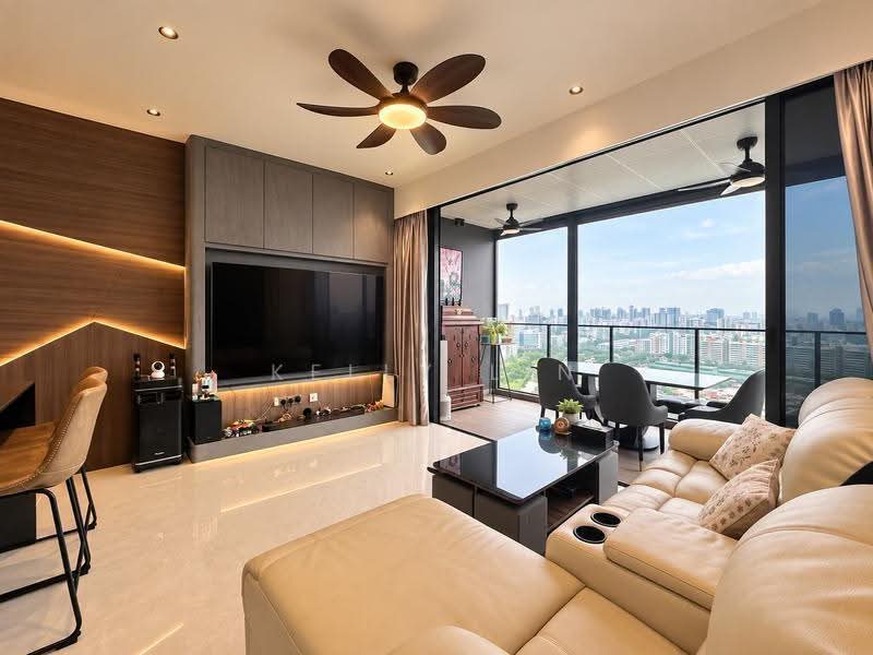 Whistler Grand, 107 West Coast Vale, Buona Vista / West Coast / Clementi New Town, 5 Bedrooms, 1,442 sqft, Condominium For Sale, by Kelly Lin, 500270911 - Living Room - PropertyGuru.com.sg