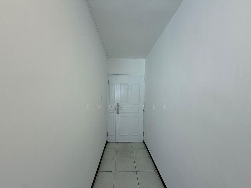 Siglap Center, 55 Siglap Road, East Coast / Marine Parade, 3 Bedrooms, 1,290 sqft, Apartment For Rent, by Jeron Lee, 500270918 - Entrance - PropertyGuru.com.sg