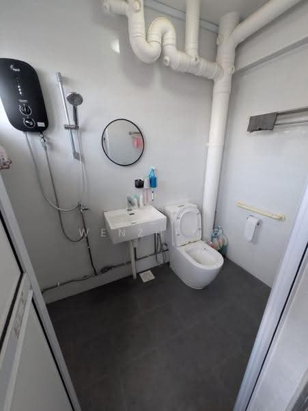 284 Choa Chu Kang Avenue 3, 284 Choa Chu Kang Avenue 3, Dairy Farm / Bukit Panjang / Choa Chu Kang, Room Rental, 250 sqft, HDB Flat For Rent, by Liew Wenzheng, 500270930 - Bathroom - PropertyGuru.com.sg