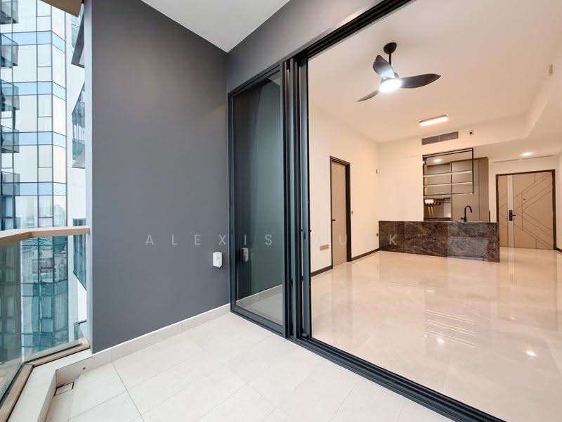 Perfect Ten, 323 Bukit Timah Road, Tanglin / Holland / Bukit Timah, 2 Bedrooms, 753 sqft, Condominium For Rent, by Alexis Quek, 500270933 - Balcony - PropertyGuru.com.sg
