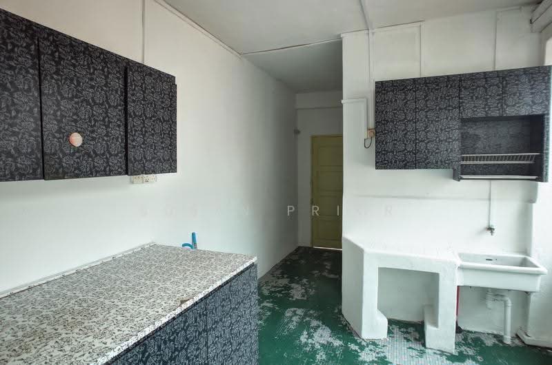 Sims Ave/ Geylang Serai 2nd Floor, Changi Road, Eunos / Geylang / Paya Lebar, 1,350 sqft, Shop / Shophouse For Rent, by Susan Prior, 500270939 - Kitchen - CommercialGuru.com.sg