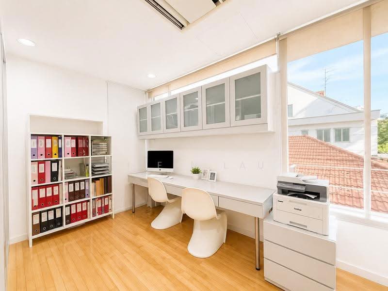 Serangoon Garden Estate, Cooling Close, Hougang / Punggol / Sengkang, 6 Bedrooms, 3,500 sqft, Semi-Detached House For Sale, by Eileen Lau, 500270941 - Study - PropertyGuru.com.sg