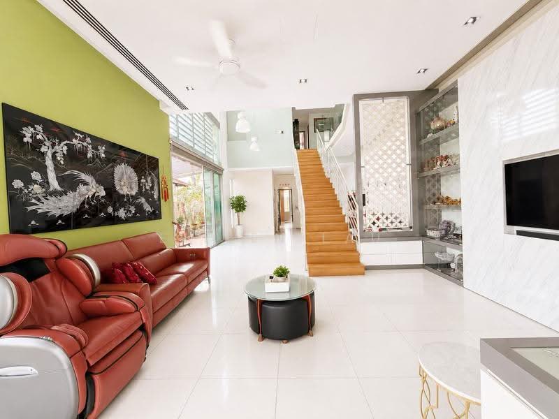 Serangoon Garden Estate, Cooling Close, Hougang / Punggol / Sengkang, 6 Bedrooms, 3,500 sqft, Semi-Detached House For Sale, by Eileen Lau, 500270941 - Living Room - PropertyGuru.com.sg