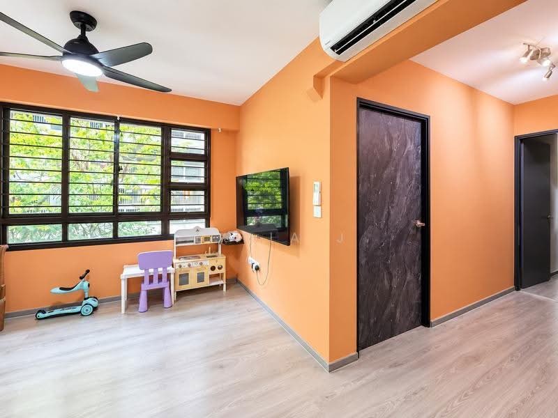 259B Punggol Field, 259B Punggol Field, Hougang / Punggol / Sengkang, 2 Bedrooms, 731 sqft, HDB Flat For Sale, by Lydia J, 500270943 - Living Room - PropertyGuru.com.sg