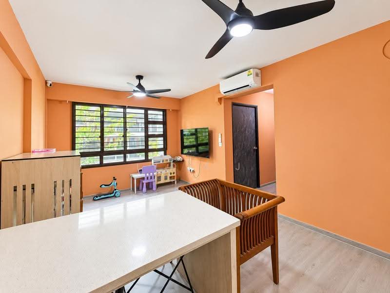 259B Punggol Field, 259B Punggol Field, Hougang / Punggol / Sengkang, 2 Bedrooms, 731 sqft, HDB Flat For Sale, by Lydia J, 500270943 - Living Room - PropertyGuru.com.sg