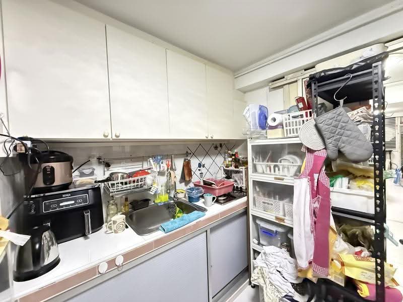 157 Mei Ling Street, 157 Mei Ling Street, Alexandra / Commonwealth, 2 Bedrooms, 742 sqft, HDB Flat For Sale, by S MICHAEL Michael, 500270958 - Kitchen - PropertyGuru.com.sg