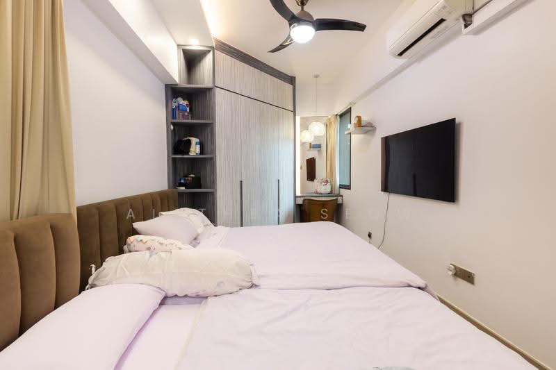Simsville, 6 Geylang East Avenue 2, Eunos / Geylang / Paya Lebar, 3 Bedrooms, 1,238 sqft, Condominium For Sale, by Alethea Seow, 500270963 - Bedroom - PropertyGuru.com.sg