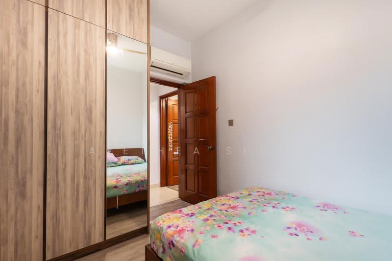 Simsville, 6 Geylang East Avenue 2, Eunos / Geylang / Paya Lebar, 3 Bedrooms, 1,238 sqft, Condominium For Sale, by Alethea Seow, 500270963 - Bedroom - PropertyGuru.com.sg