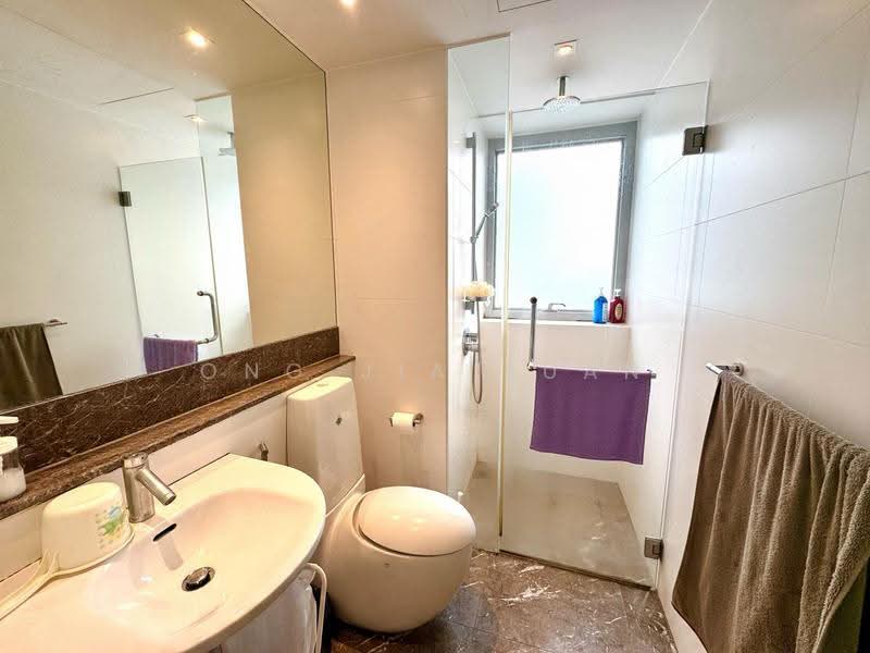 Sky @ Eleven, 5 Thomson Lane, Newton / Novena, Room Rental, 103 sqft, Condominium For Rent, by Ong Jia Xuan, 500270971 - Bathroom - PropertyGuru.com.sg