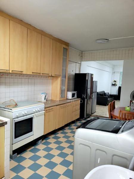 147 Silat Avenue, 147 Silat Avenue, Alexandra / Commonwealth, 2 Bedrooms, 721 sqft, HDB Flat For Rent, by Alex Ang Eng Hoe, 500270973 - Kitchen - PropertyGuru.com.sg