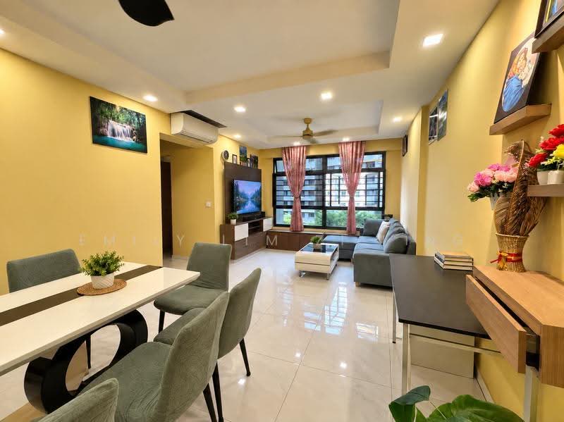 478C Yishun Street 44, 478C Yishun Street 44, Sembawang / Yishun, 3 Bedrooms, 1,001 sqft, HDB Flat For Sale, by Emily Lim Zi Ling, 500270975 - Living Room - PropertyGuru.com.sg