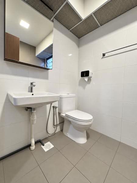 478C Yishun Street 44, 478C Yishun Street 44, Sembawang / Yishun, 3 Bedrooms, 1,001 sqft, HDB Flat For Sale, by Emily Lim Zi Ling, 500270975 - Bathroom - PropertyGuru.com.sg