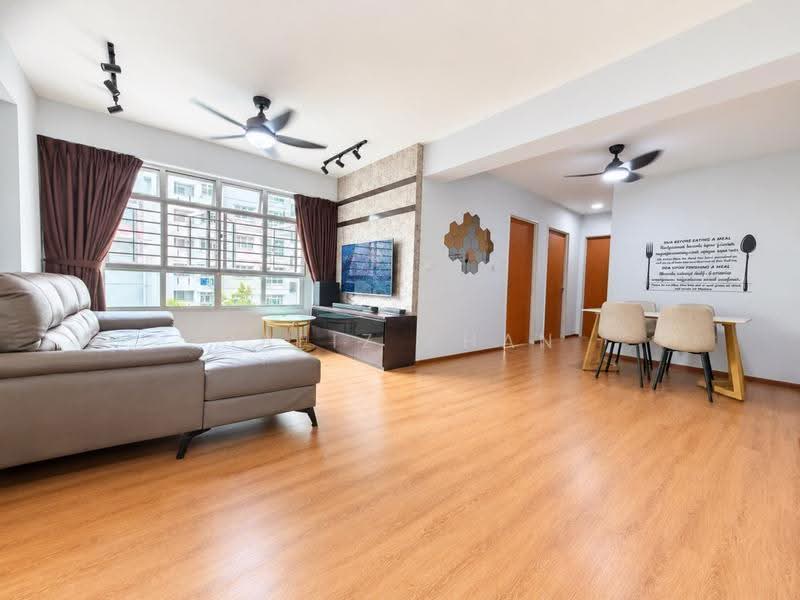115D Canberra Walk, 115D Canberra Walk, Sembawang / Yishun, 3 Bedrooms, 1,001 sqft, HDB Flat For Sale, by Hafiz Khan, 500270984 - Living Room - PropertyGuru.com.sg