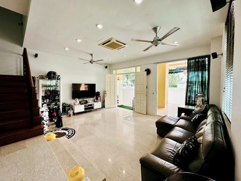 Chuan Drive, Hougang / Punggol / Sengkang, 5 Bedrooms, 4,000 sqft, Corner Terrace For Sale, by Corin Chen, 500270986 - Living Room - PropertyGuru.com.sg