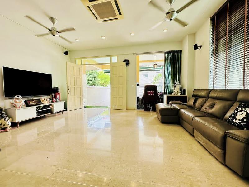 Chuan Drive, Hougang / Punggol / Sengkang, 5 Bedrooms, 4,000 sqft, Corner Terrace For Sale, by Corin Chen, 500270986 - Living Room - PropertyGuru.com.sg
