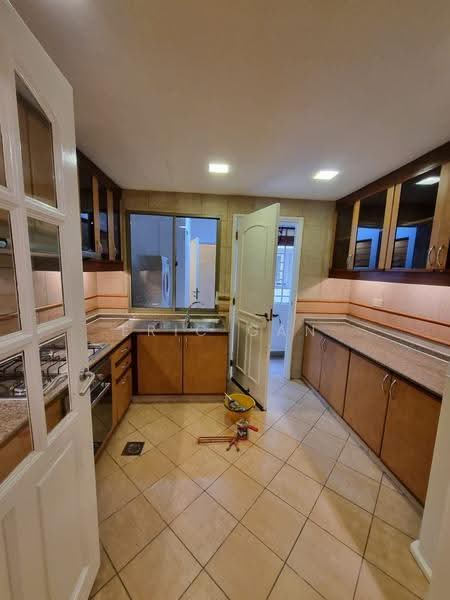 Cavenagh Lodge, 81 Cavenagh Road, Orchard / River Valley, 3 Bedrooms, 1,591 sqft, Apartment For Rent, by Eric Gan, 500270988 - Kitchen - PropertyGuru.com.sg