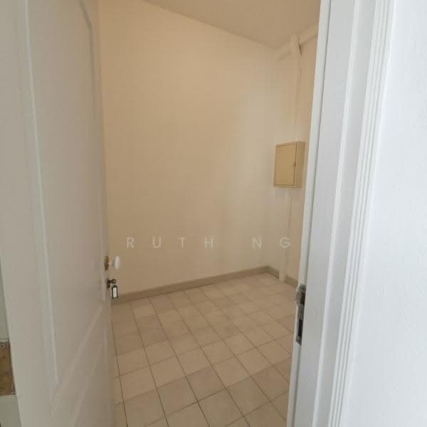 Banyan Condo, 3 Chwee Chian Road, Buona Vista / West Coast / Clementi New Town, 3 Bedrooms, 1,561 sqft, Condominium For Rent, by Ruth Ng, 500270991 - Utility Room - PropertyGuru.com.sg