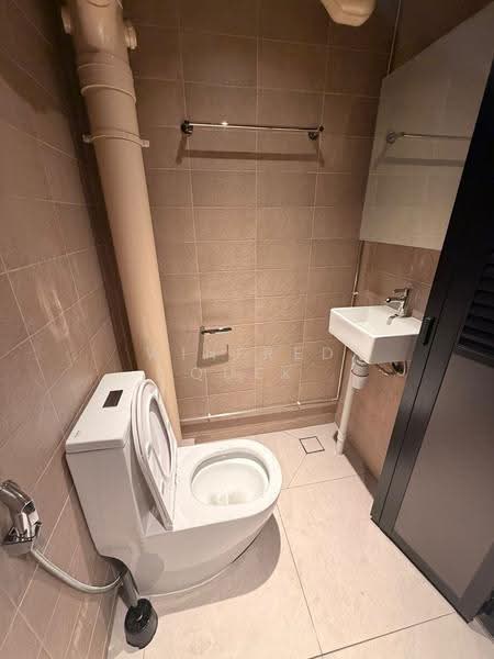 Castle Green, 481 Yio Chu Kang Road, Mandai / Upper Thomson, Room Rental, 150 sqft, Condominium For Rent, by Winfred Quek, 500270993 - Bathroom - PropertyGuru.com.sg