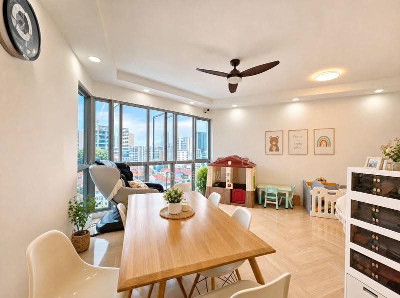 Rafflesia Condo, 31 Bishan Street 21, Ang Mo Kio / Bishan / Thomson, 3 Bedrooms, 1,302 sqft, Condominium For Sale, by Matthias Chia 谢金城, 500270996 - Living Room - PropertyGuru.com.sg