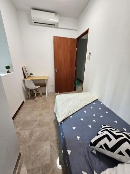 The Warren, 37 Choa Chu Kang Loop, Dairy Farm / Bukit Panjang / Choa Chu Kang, Room Rental, 50 sqft, Apartment For Rent, by Sam Liu Tong, 500271007 - Bedroom - PropertyGuru.com.sg