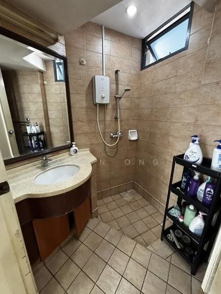 Regent Grove, 50 Choa Chu Kang North 7, Dairy Farm / Bukit Panjang / Choa Chu Kang, 4 Bedrooms, 1,346 sqft, Condominium For Sale, by Amon Ong, 500271008 - Bathroom - PropertyGuru.com.sg