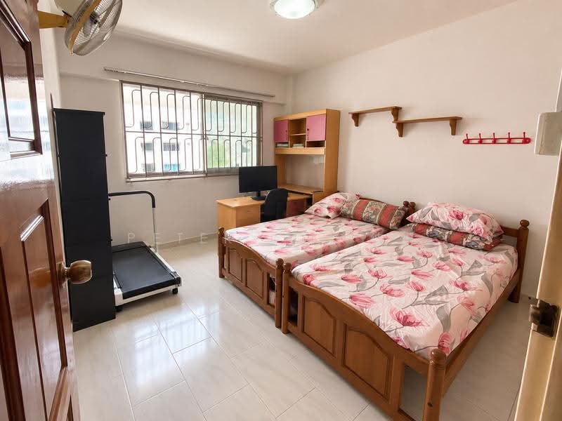 858 Tampines Avenue 5, 858 Tampines Avenue 5, Pasir Ris / Tampines, 4 Bedrooms, 1,571 sqft, HDB Flat For Sale, by Peter Loh 彼得, 500271011 - Common Bedroom - PropertyGuru.com.sg