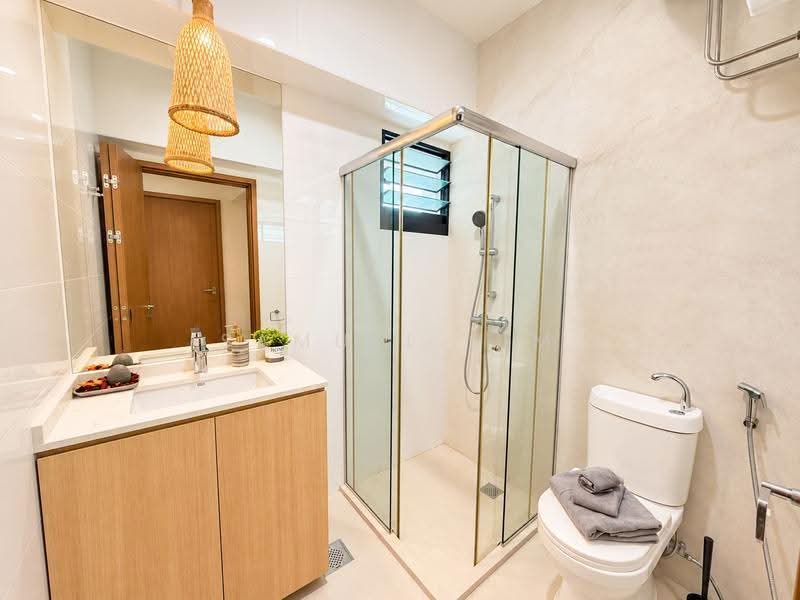 402A Fernvale Lane, 402A Fernvale Lane, Hougang / Punggol / Sengkang, 3 Bedrooms, 1,216 sqft, HDB Flat For Sale, by Samuel Sim, 500271013 - Bathroom - PropertyGuru.com.sg