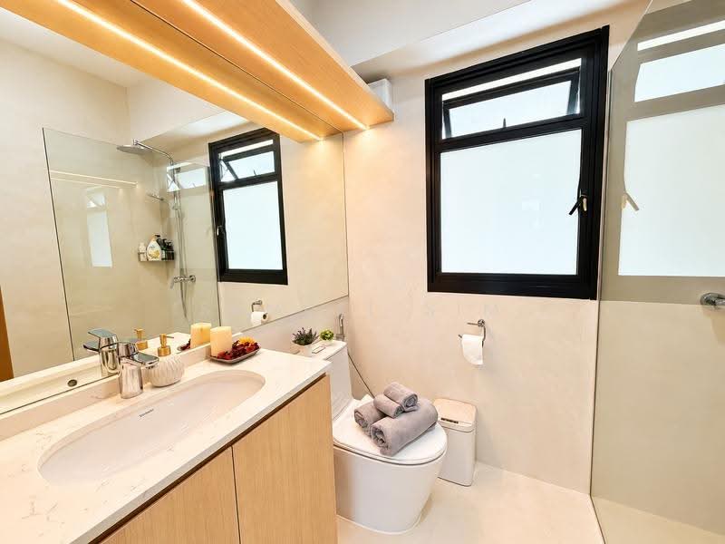 402A Fernvale Lane, 402A Fernvale Lane, Hougang / Punggol / Sengkang, 3 Bedrooms, 1,216 sqft, HDB Flat For Sale, by Samuel Sim, 500271013 - Bathroom - PropertyGuru.com.sg