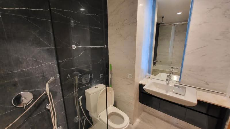 Centro Residences, 59 Ang Mo Kio Avenue 8, Ang Mo Kio / Bishan / Thomson, 4 Bedrooms, 1,281 sqft, Condominium For Sale, by Rachel Chng, 500271021 - Bathroom - PropertyGuru.com.sg