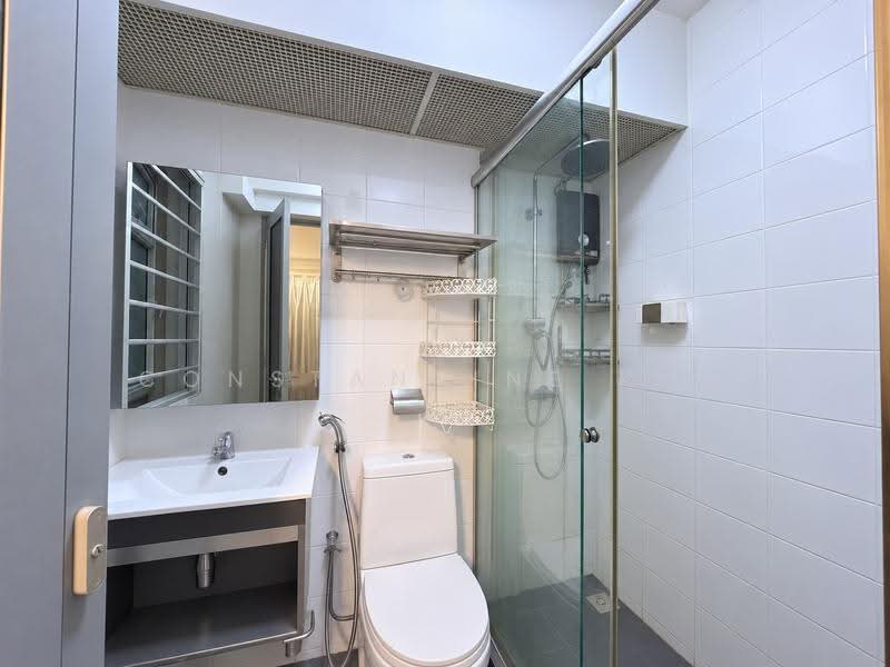 470A Upper Serangoon Crescent, 470A Upper Serangoon Crescent, Hougang / Punggol / Sengkang, 3 Bedrooms, 990 sqft, HDB Flat For Rent, by Constantine Koh, 500271029 - Bathroom - PropertyGuru.com.sg
