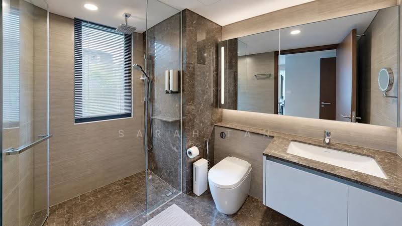 Parc Esta, 822 Sims Avenue, Eunos / Geylang / Paya Lebar, 3 Bedrooms, 1,023 sqft, Condominium For Sale, by Sarah Tan, 500271032 - Master bathroom - PropertyGuru.com.sg