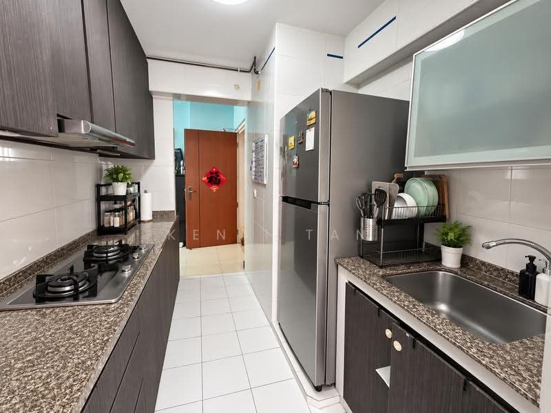 414A Fernvale Link, 414A Fernvale Link, Seletar / Yio Chu Kang, 2 Bedrooms, 732 sqft, HDB Flat For Sale, by Kenli Tan, 500271040 - Kitchen - PropertyGuru.com.sg