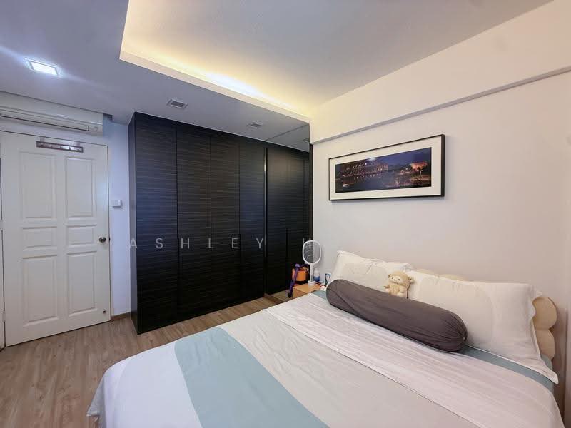 213 Bedok North Street 1, 213 Bedok North Street 1, Bedok / Upper East Coast, 2 Bedrooms, 732 sqft, HDB Flat For Sale, by Ashley Huang, 500271042 - Common Bedroom - PropertyGuru.com.sg