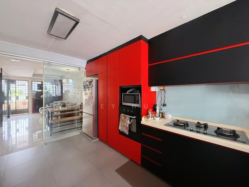213 Bedok North Street 1, 213 Bedok North Street 1, Bedok / Upper East Coast, 2 Bedrooms, 732 sqft, HDB Flat For Sale, by Ashley Huang, 500271042 - Kitchen - PropertyGuru.com.sg