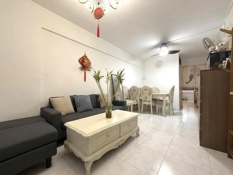 148 Yishun Street 11, 148 Yishun Street 11, Sembawang / Yishun, 2 Bedrooms, 721 sqft, HDB Flat For Sale, by Eugene Lee, 500271049 - Living Room - PropertyGuru.com.sg