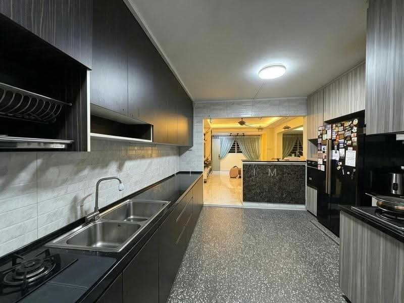 748 Jurong West Street 73, 748 Jurong West Street 73, Boon Lay / Jurong / Tuas, 3 Bedrooms, 1,313 sqft, HDB Flat For Sale, by Dennis Lim, 500271050 - Kitchen - PropertyGuru.com.sg