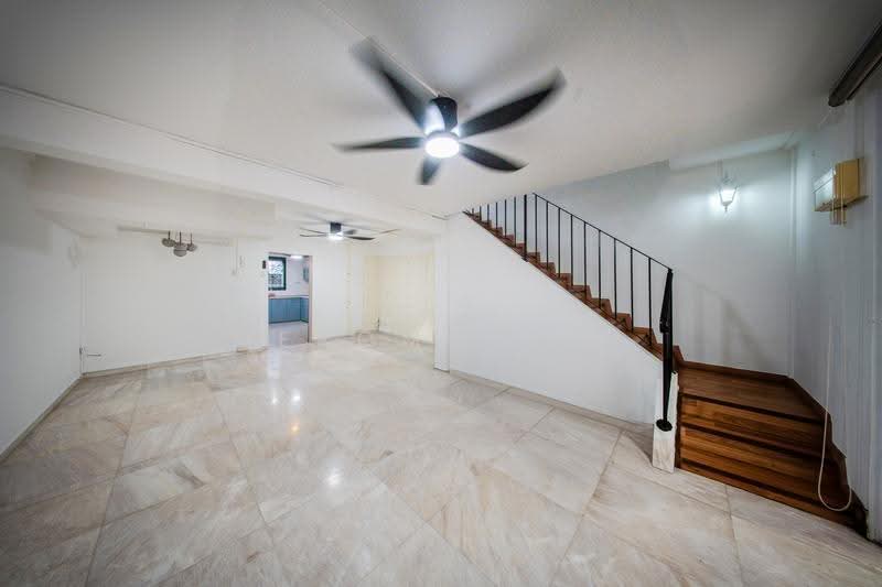 58 Stirling Road, 58 Stirling Road, Alexandra / Commonwealth, 3 Bedrooms, 850 sqft, HDB Flat For Sale, by Jerome Yap, 500271053 - Living Room - PropertyGuru.com.sg