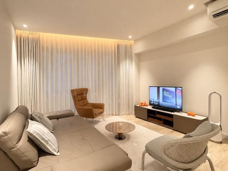Tanglin View, 150 Prince Charles Crescent, Alexandra / Commonwealth, 3 Bedrooms, 1,141 sqft, Condominium For Sale, by Darren Timothy Tan, 500271060 - Living Room - PropertyGuru.com.sg